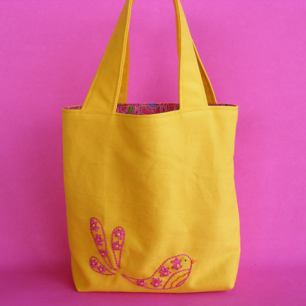 Mini Tote Bag pattern - free from Shiny Happy World