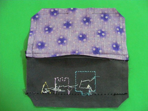 How to Make a Zippered Bag - free tutorial from Shiny Happy World