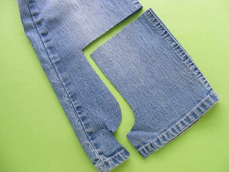 How to Make Denim Shorts for The Dress Up Bunch Shiny Happy World