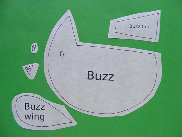 Free Buzz the Bird applique pattern from Shiny Happy World