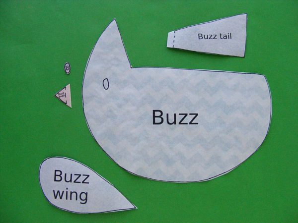 Free Buzz the Bird applique pattern from Shiny Happy World