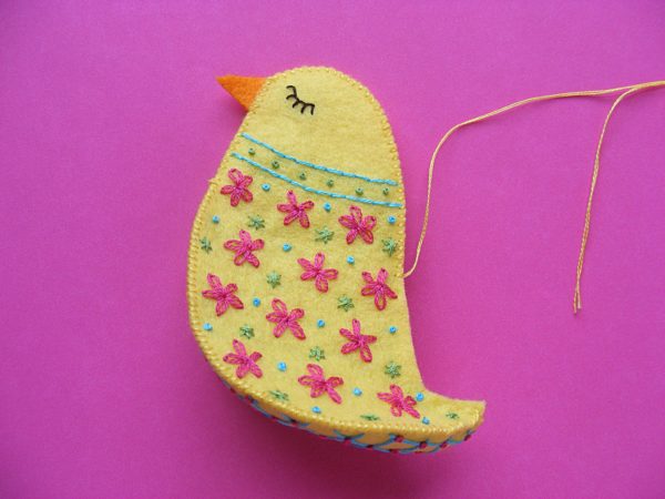 Petal - a free pattern for a pretty felt bird from Shiny Happy World