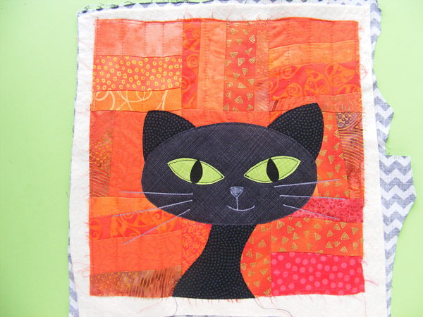 Spooky - free cat applique pattern from Shiny Happy World