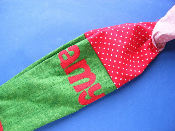 Free Christmas stocking pattern from Shiny Happy World.