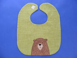 Baby Bib Pattern - adorable and free from Shiny Happy World