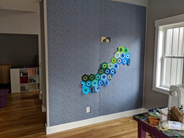 How to Build a Design Wall (or Flannel Board or Bulletin Board) - a tutorial from Shiny Happy World