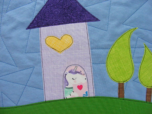 How to Add a Door (that opens!) to your quilt block - a tutorial from Shiny Happy World