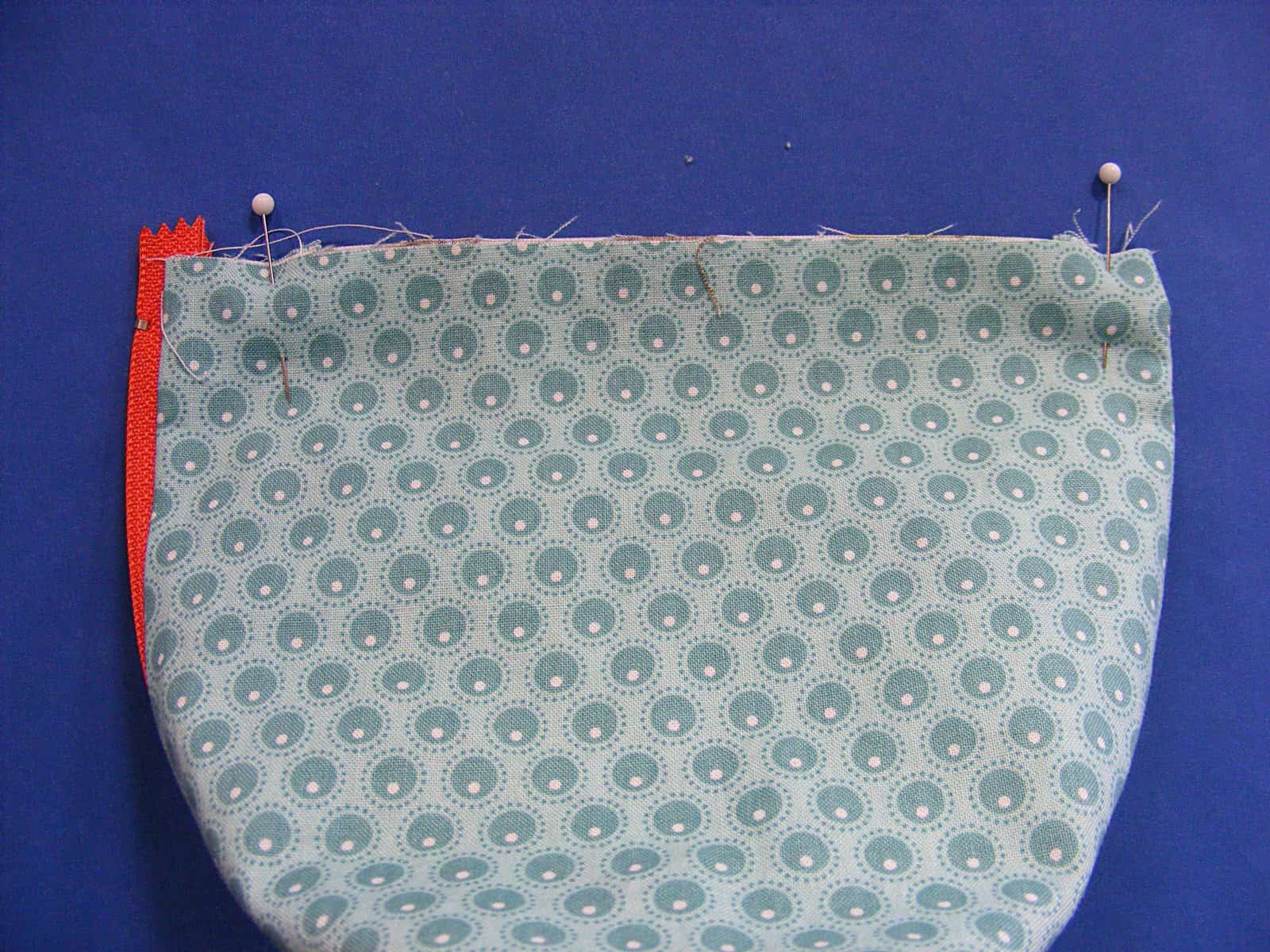 Triangle Tote Bags a free pattern Shiny Happy World