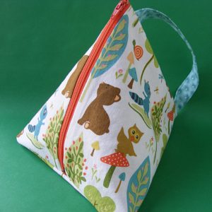 Triangle Tote Bags – a free pattern - Shiny Happy World